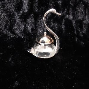 Swan-shaped condiment or jam pot